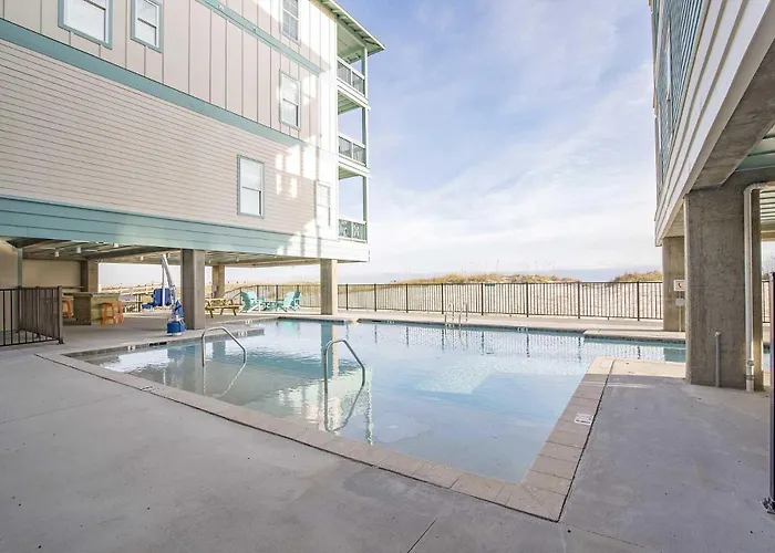 Breezyville Northeast Sun 12br Holiday home *
