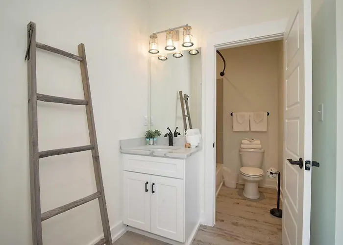 Holiday home Breezyville Northeast Sun 12br